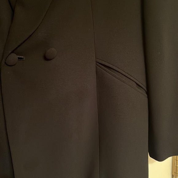 Jones New York black blazer. EUC - Picture 8 of 8